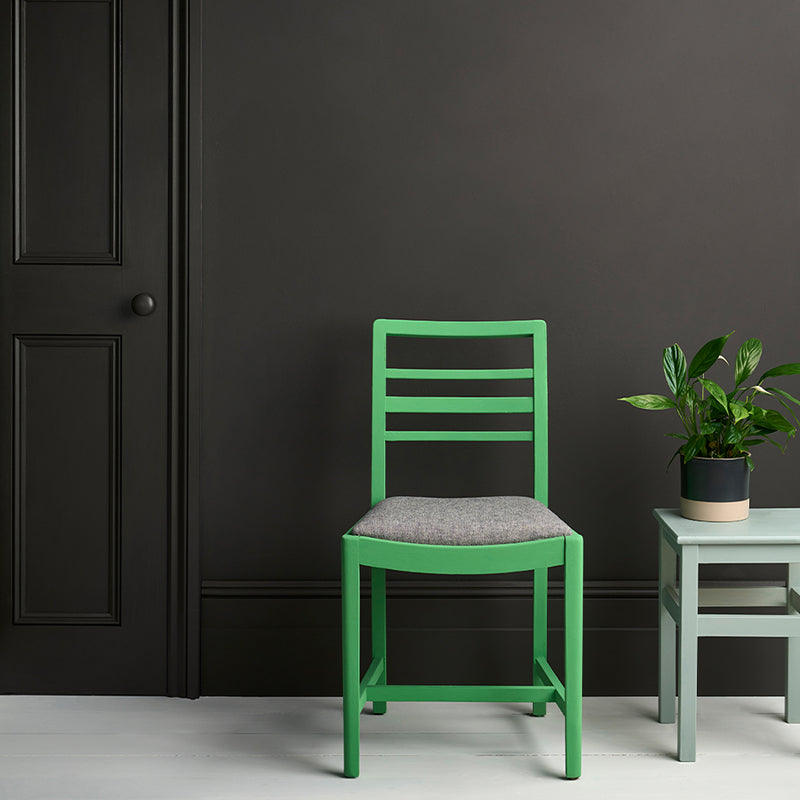 Annie Sloan® Satin Paint - Graphite